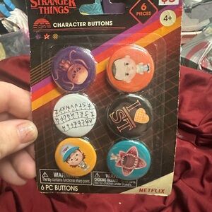 Stranger Things Character Buttons Set - Multicolor